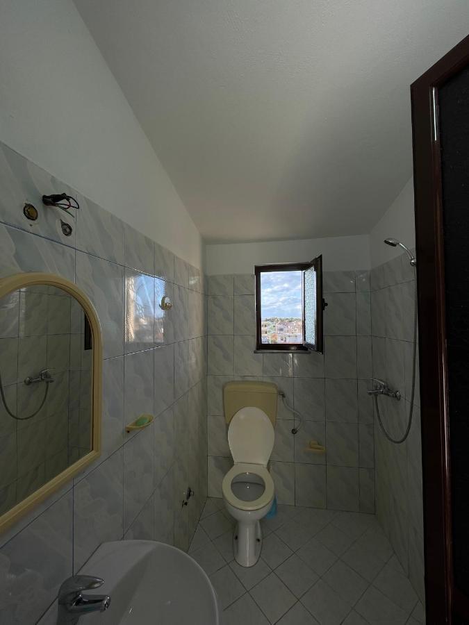 Vila Osmenaj Rent Room Or Apartment Vlorë Exterior foto
